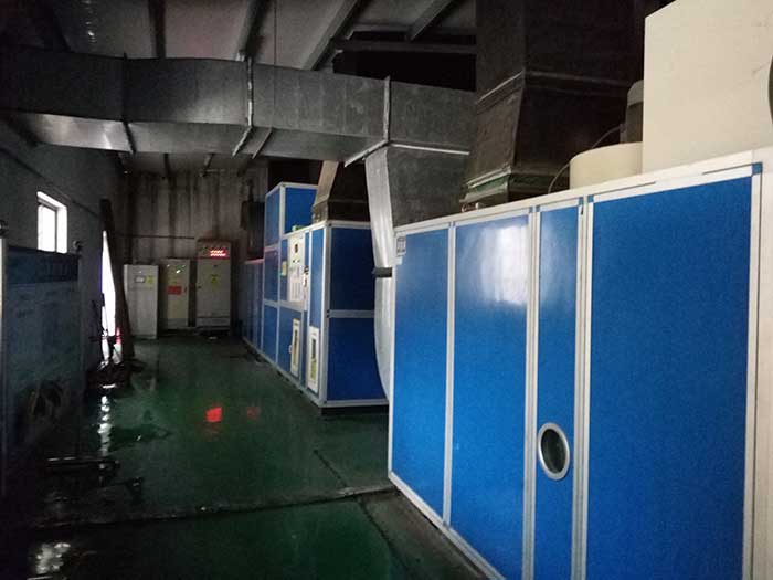安徽哈博集团软胶囊生产企业30%湿度，5台转轮除湿机组，1台60000风量，4台45000风量